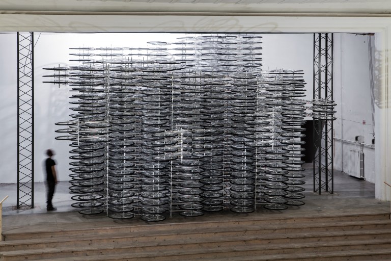 AI WEIWEI Stacked 2012 760 biciclette dimensioni variabili 2012 760 bicycles variable dimensions Courtesy: GALLERIA CONTINUA, San Gimignano / Beijing / Les Moulins Photo by: Ela Bialkowska, OKNO STUDIO Exhibition: AI WEIWEI Year and place: 2012 / Galleria Continua / San Gimignano 