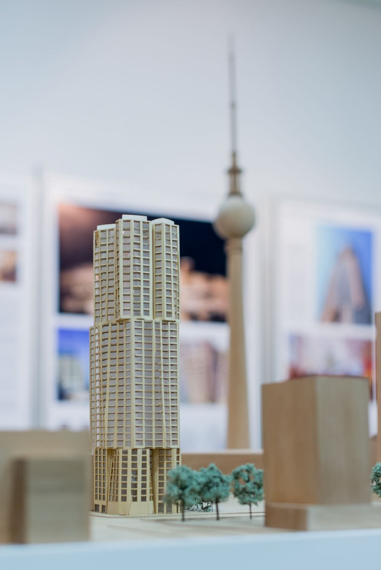 modell_gehry_partners_pk_hines_270114_hines